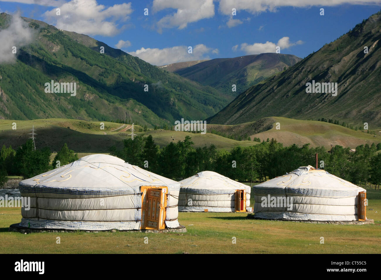 Hébergement en yourtes Région de l'Altaï, en Sibérie, Russie Banque D'Images