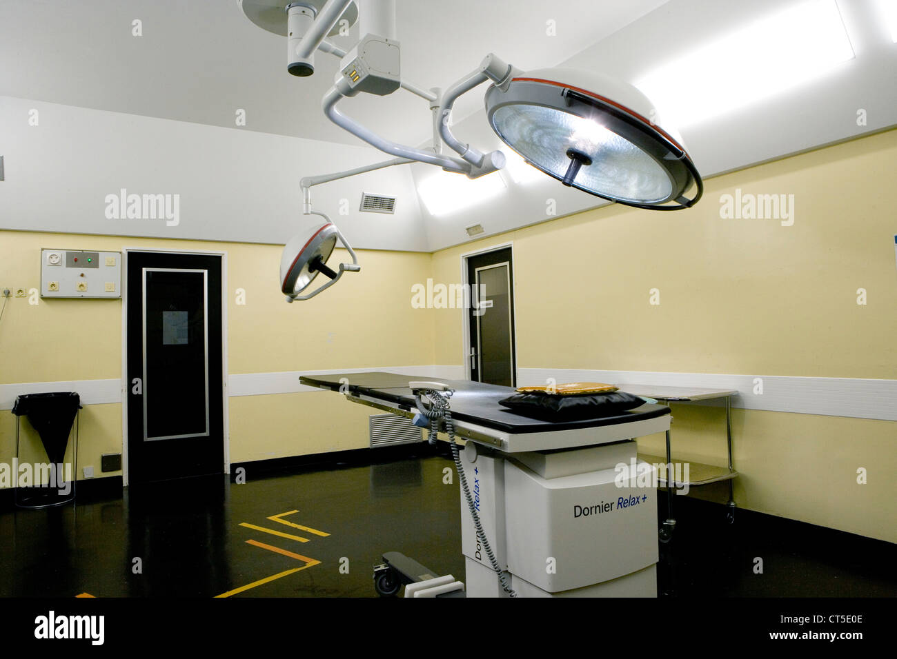 SALLE D’OPÉRATION Banque D'Images