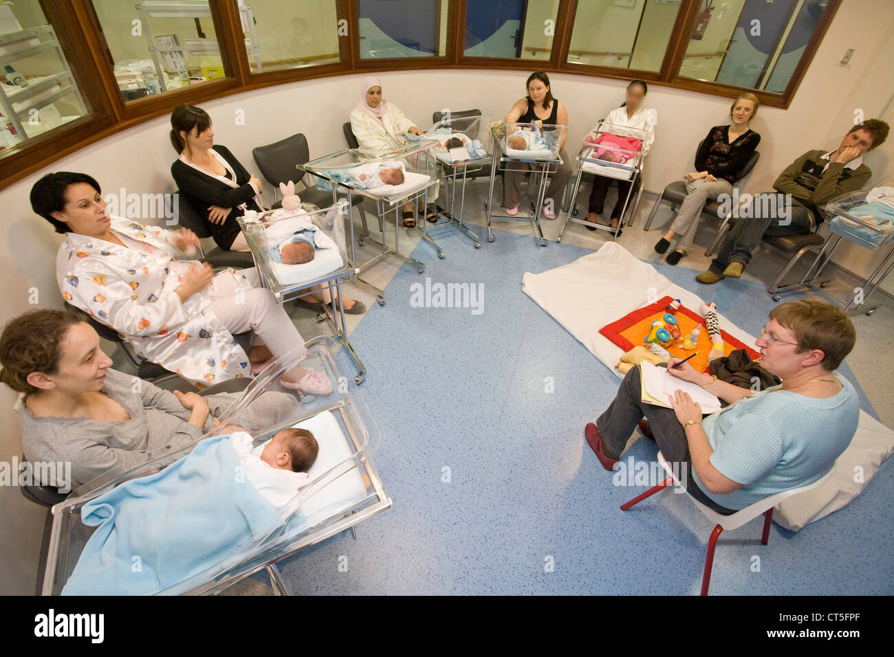 L'HÔPITAL DE MATERNITÉ Banque D'Images