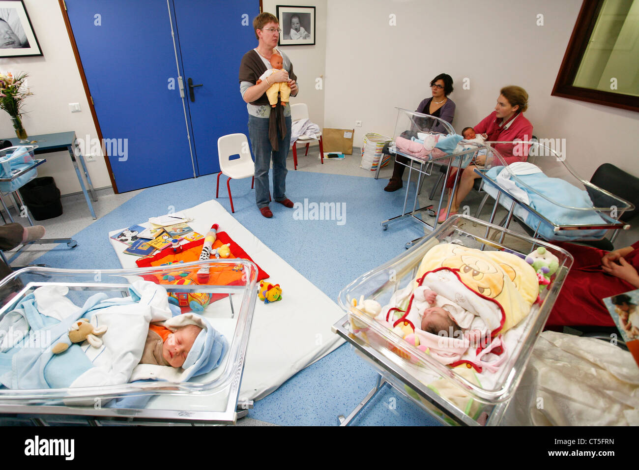 L'HÔPITAL DE MATERNITÉ Banque D'Images