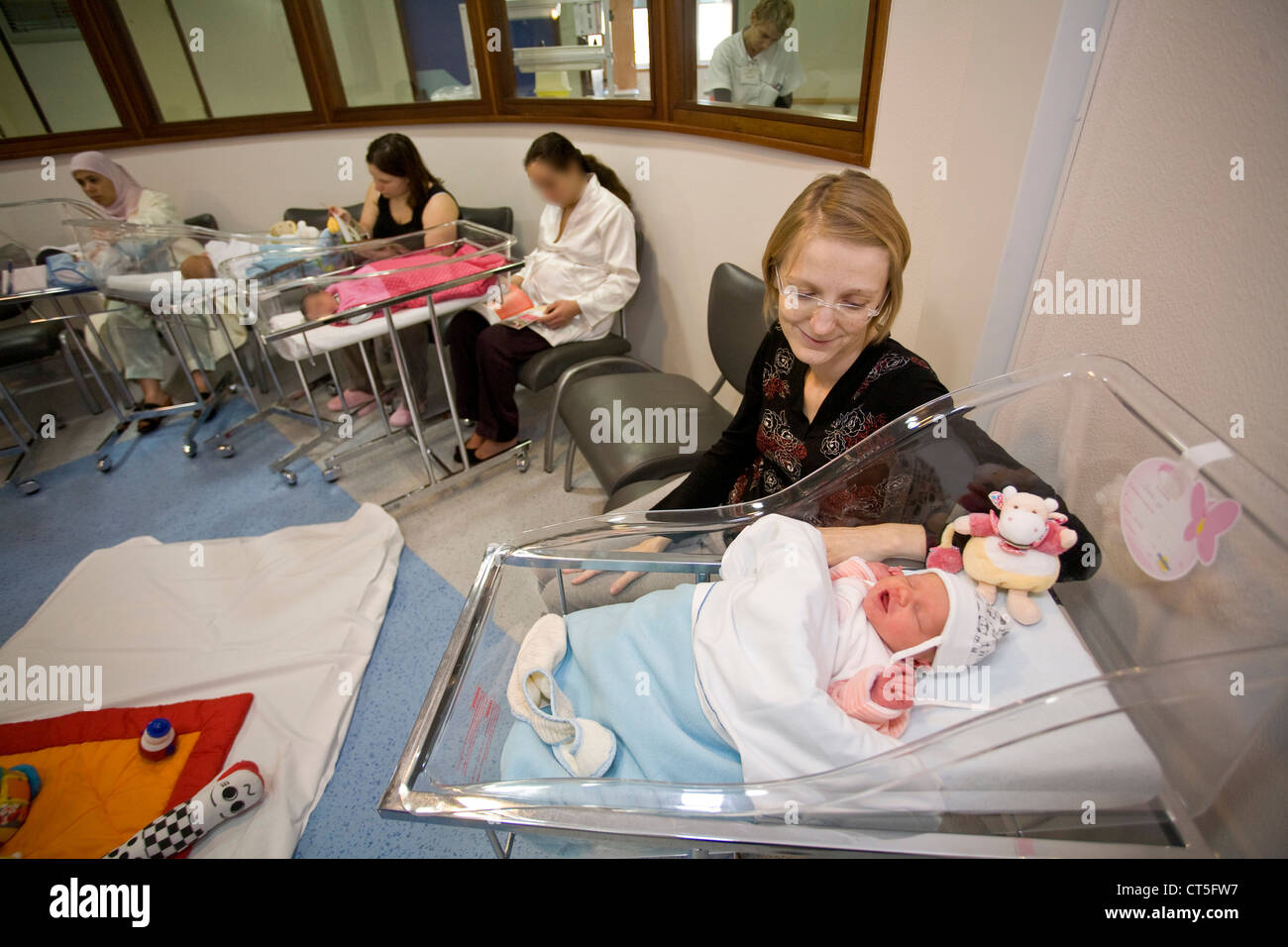 L'HÔPITAL DE MATERNITÉ Banque D'Images