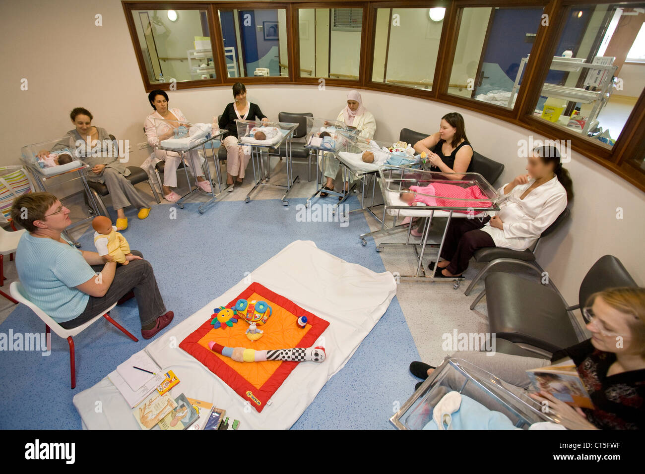 L'HÔPITAL DE MATERNITÉ Banque D'Images