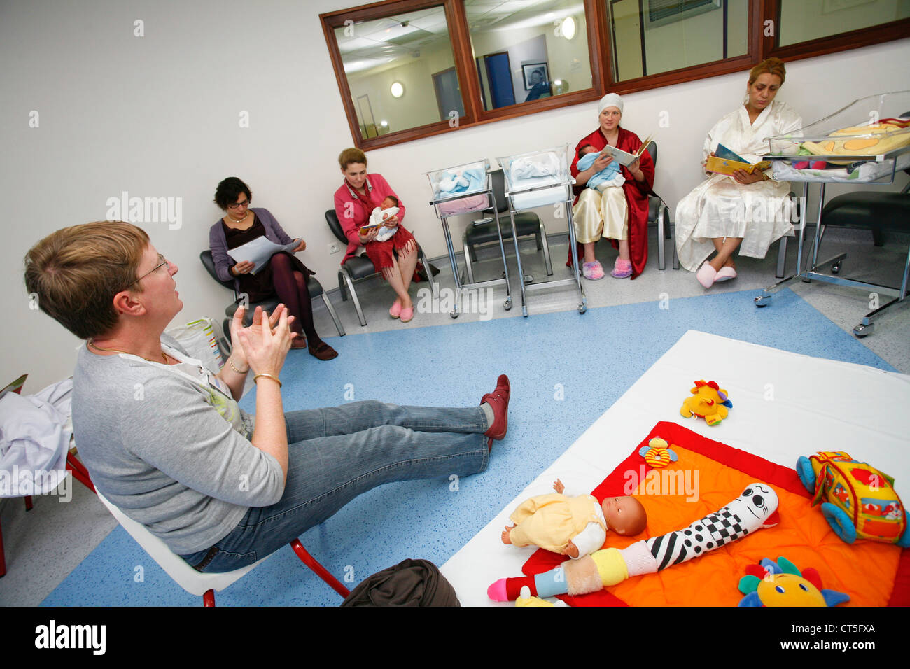 L'HÔPITAL DE MATERNITÉ Banque D'Images