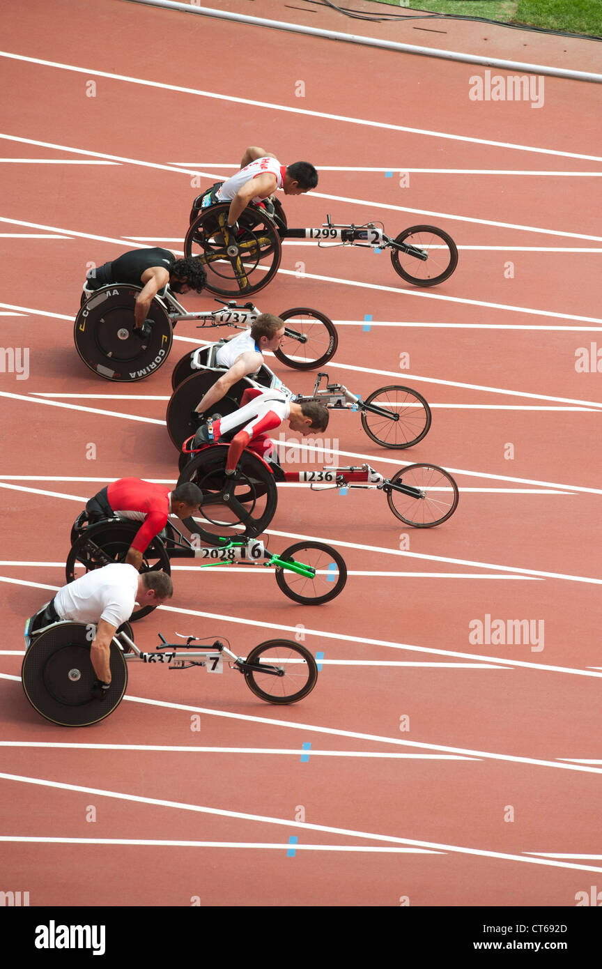 Vue de dessus de la 100-mètres en fauteuil roulant chauffe aux Jeux paralympiques de Pékin le 14 septembre 2008. Banque D'Images