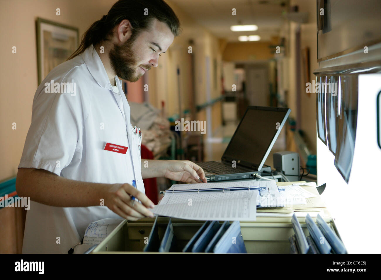 Dossier médical avec médecin Banque D'Images