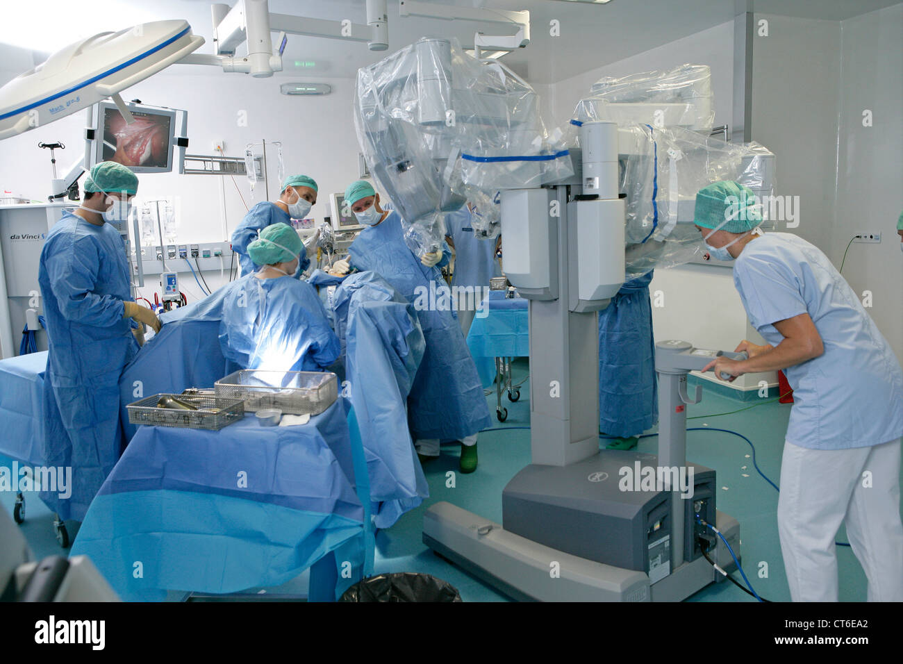 La chirurgie assistée par robot Banque D'Images