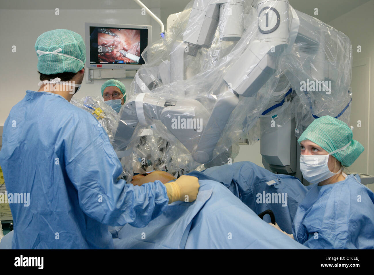 La chirurgie assistée par robot Banque D'Images