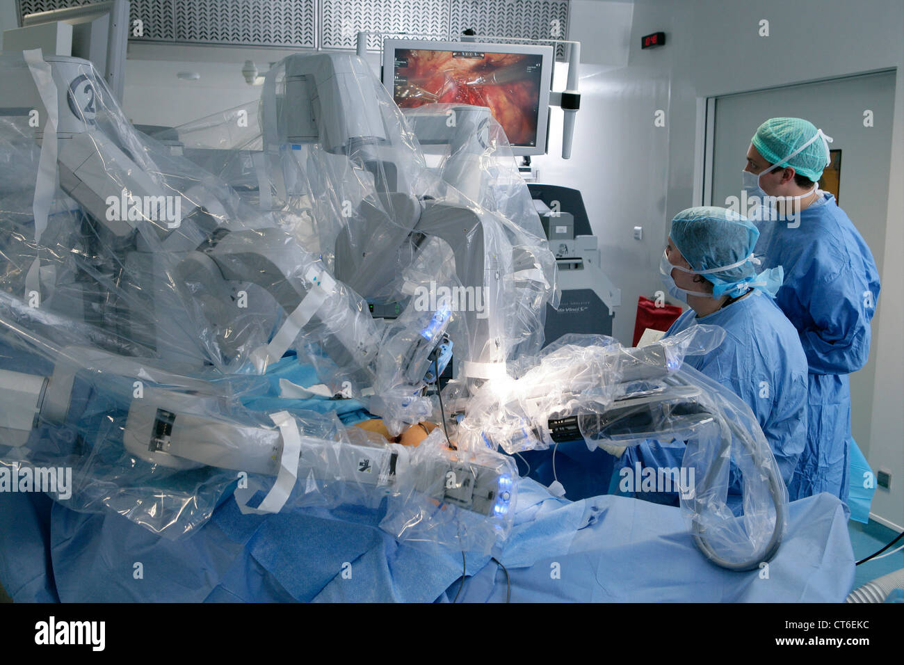 La chirurgie assistée par robot Banque D'Images