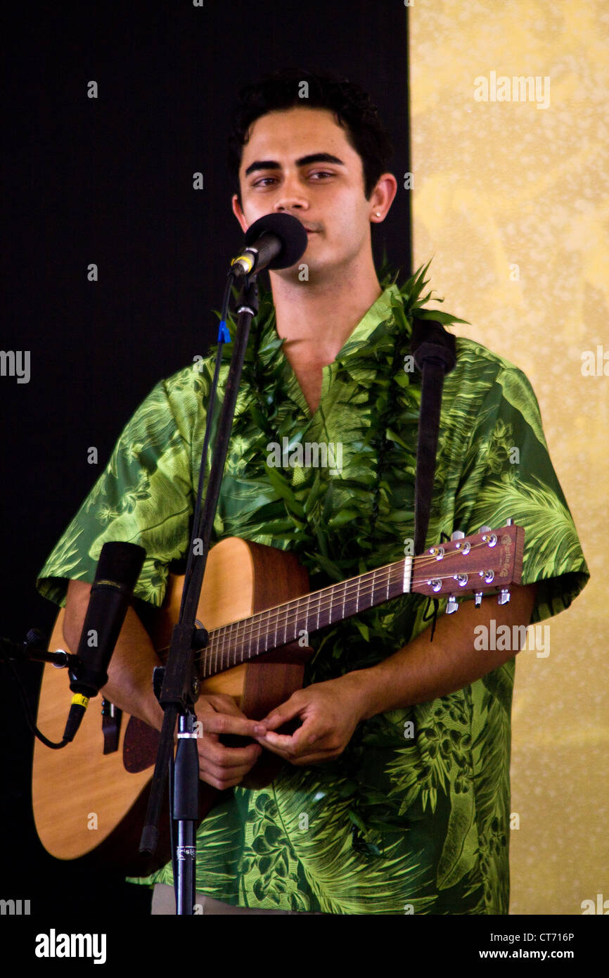 Troupe de musicien Tuahine Université de Hawaï, en prestation au Smithsonian Folklife Festival 2012. Banque D'Images