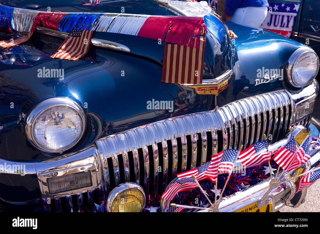 Une DeSoto est décoré de l'apparence dans un défilé du 4 juillet. Banque D'Images