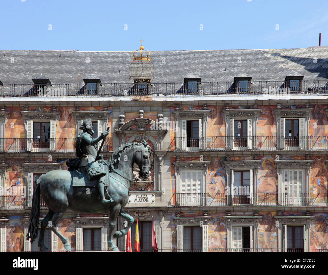 Espagne, Madrid, Plaza Mayor, Felipe III statue, Banque D'Images