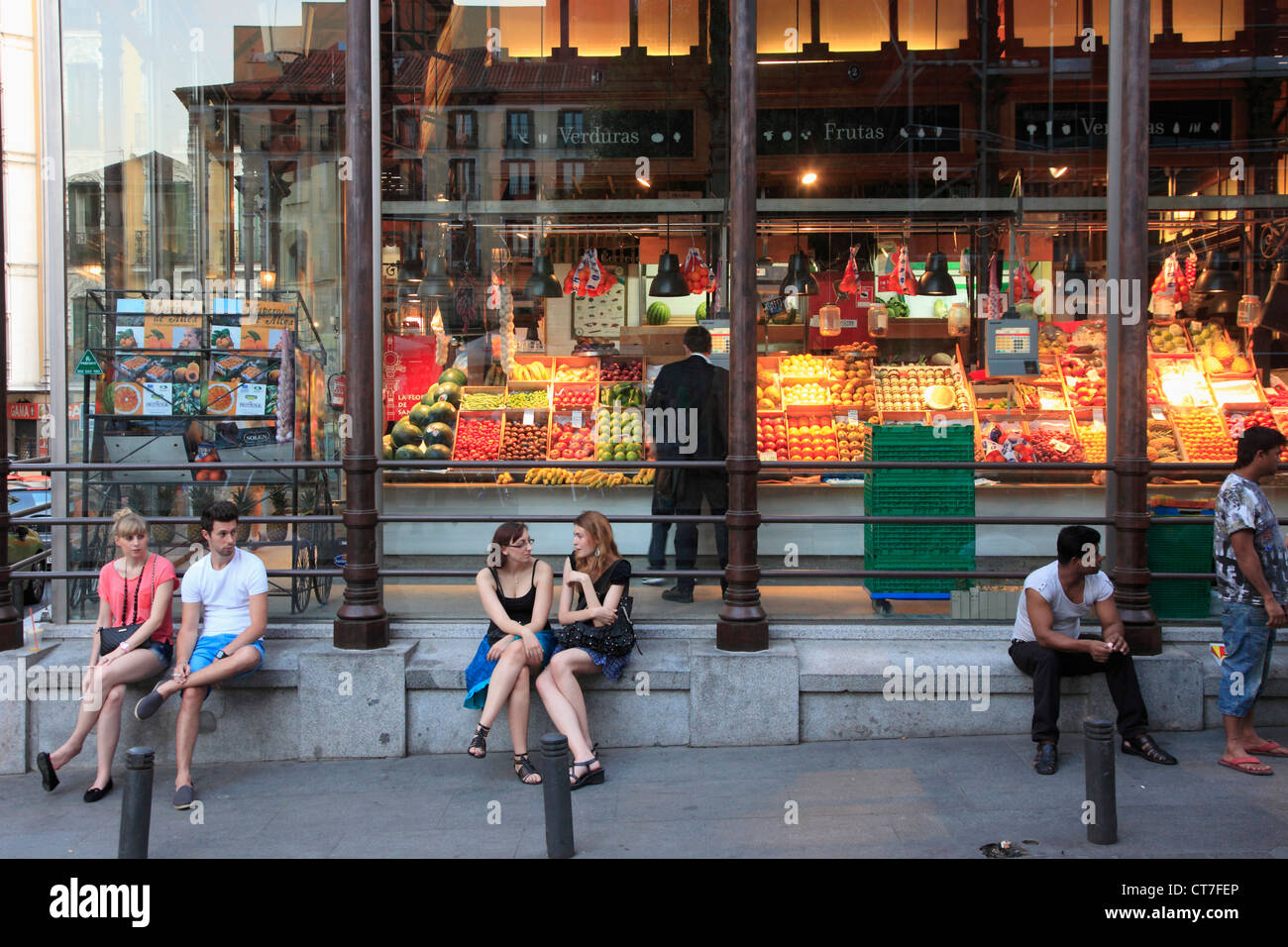 L'Espagne, de Madrid, le Mercado de San Miguel, le marché, les gens, Banque D'Images