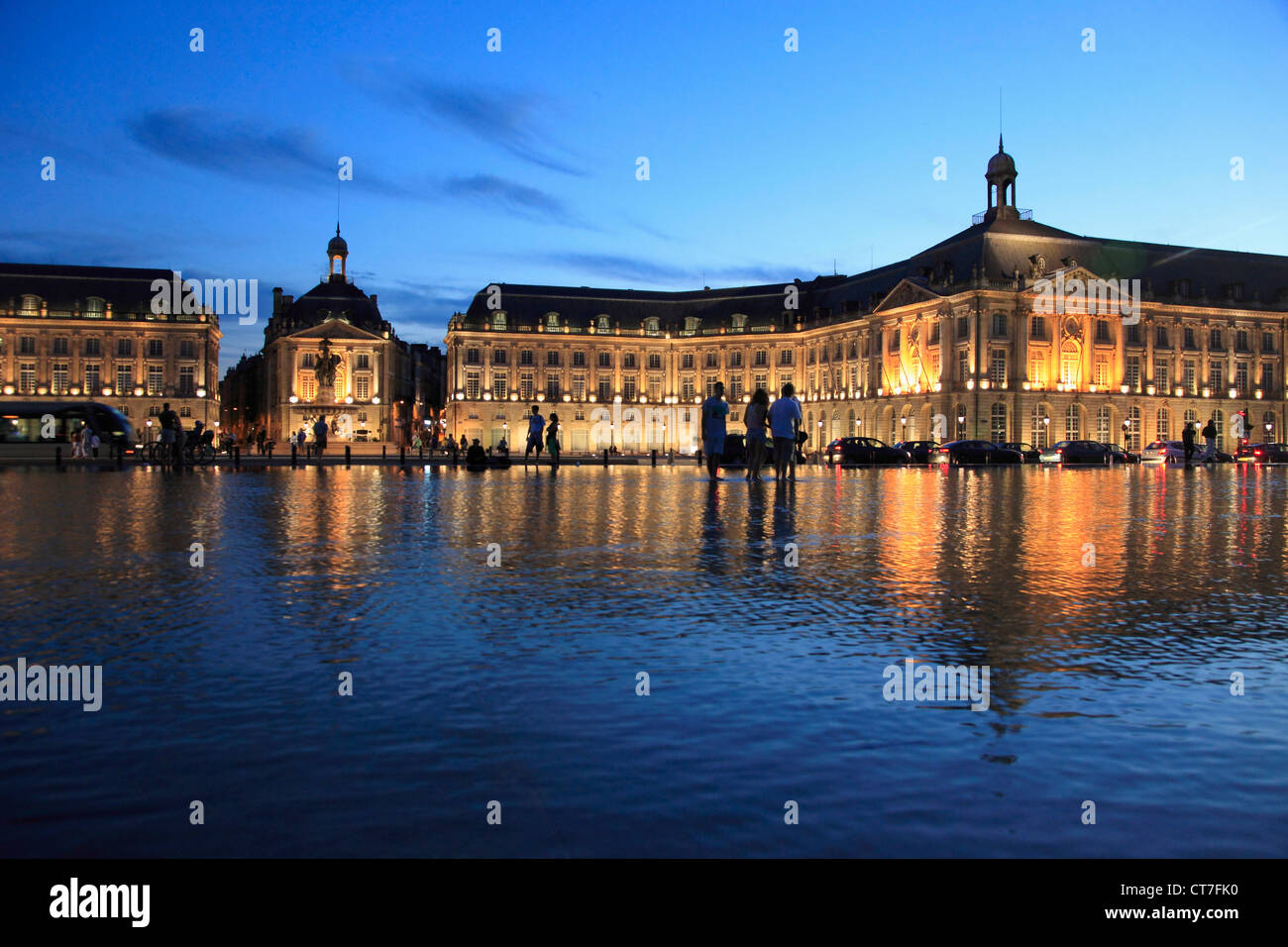 France, Aquitaine, Bordeaux, Place de la Bourse, Banque D'Images