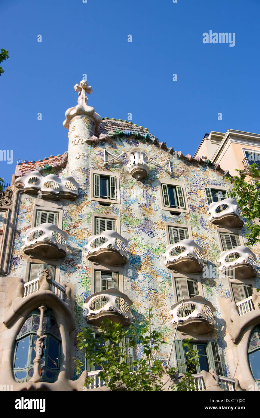 Barcelone, Espagne. Le célèbre bâtiment Casa Batlo a été conçu par Antoni Gaudi. Banque D'Images