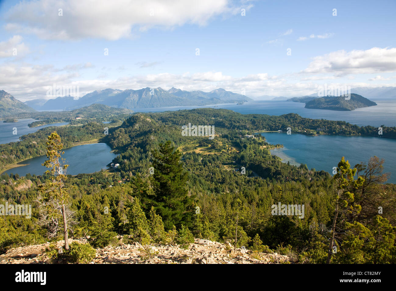 Télésiège Campanario Aerosilla avec vue sur le Lac Nahuel Huapi Banque D'Images