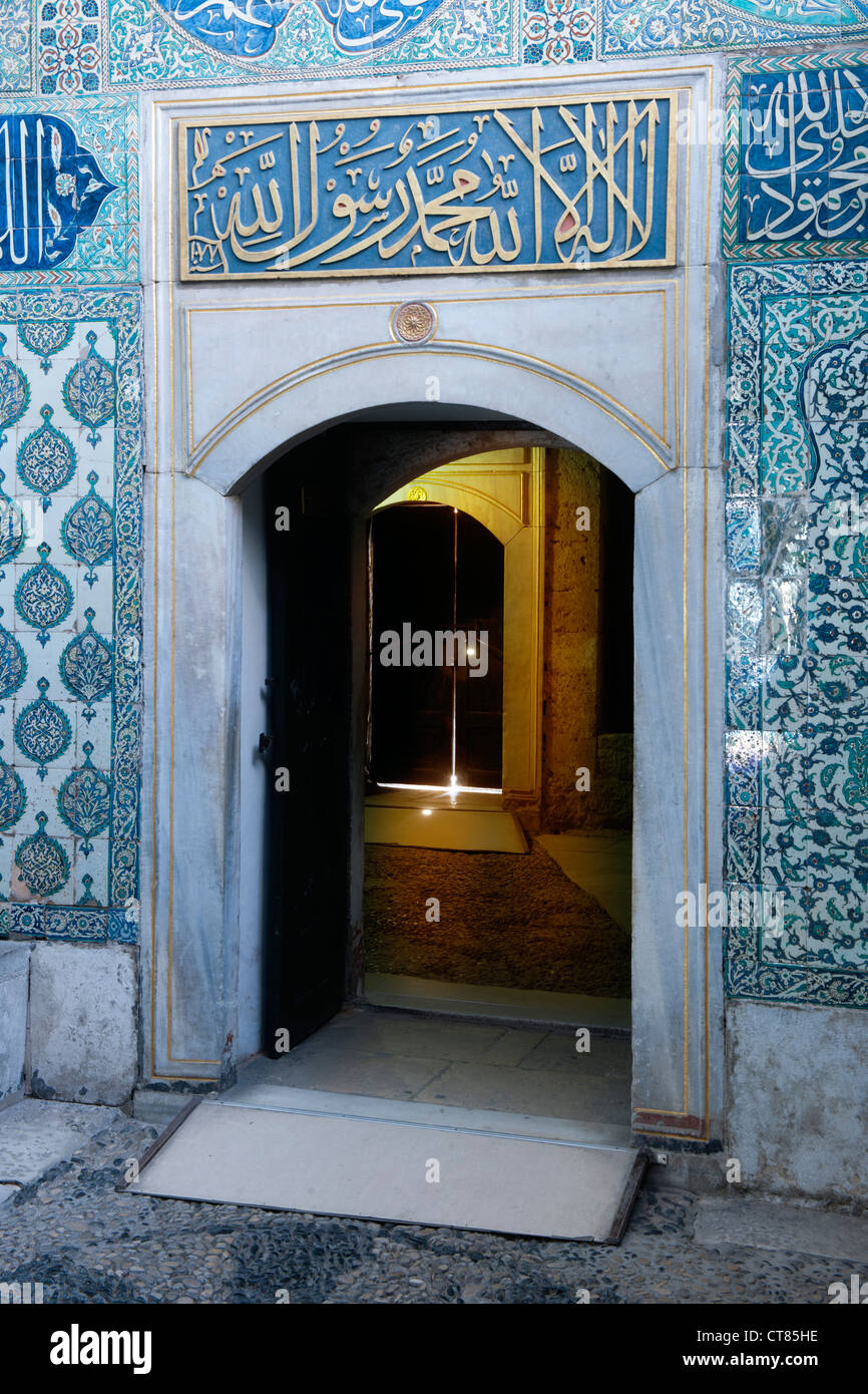 La Turquie, Istanbul, Topkapi Saray, où Hof, Harem, Iznik Mosaiken in der Halle mit Brunnen Banque D'Images