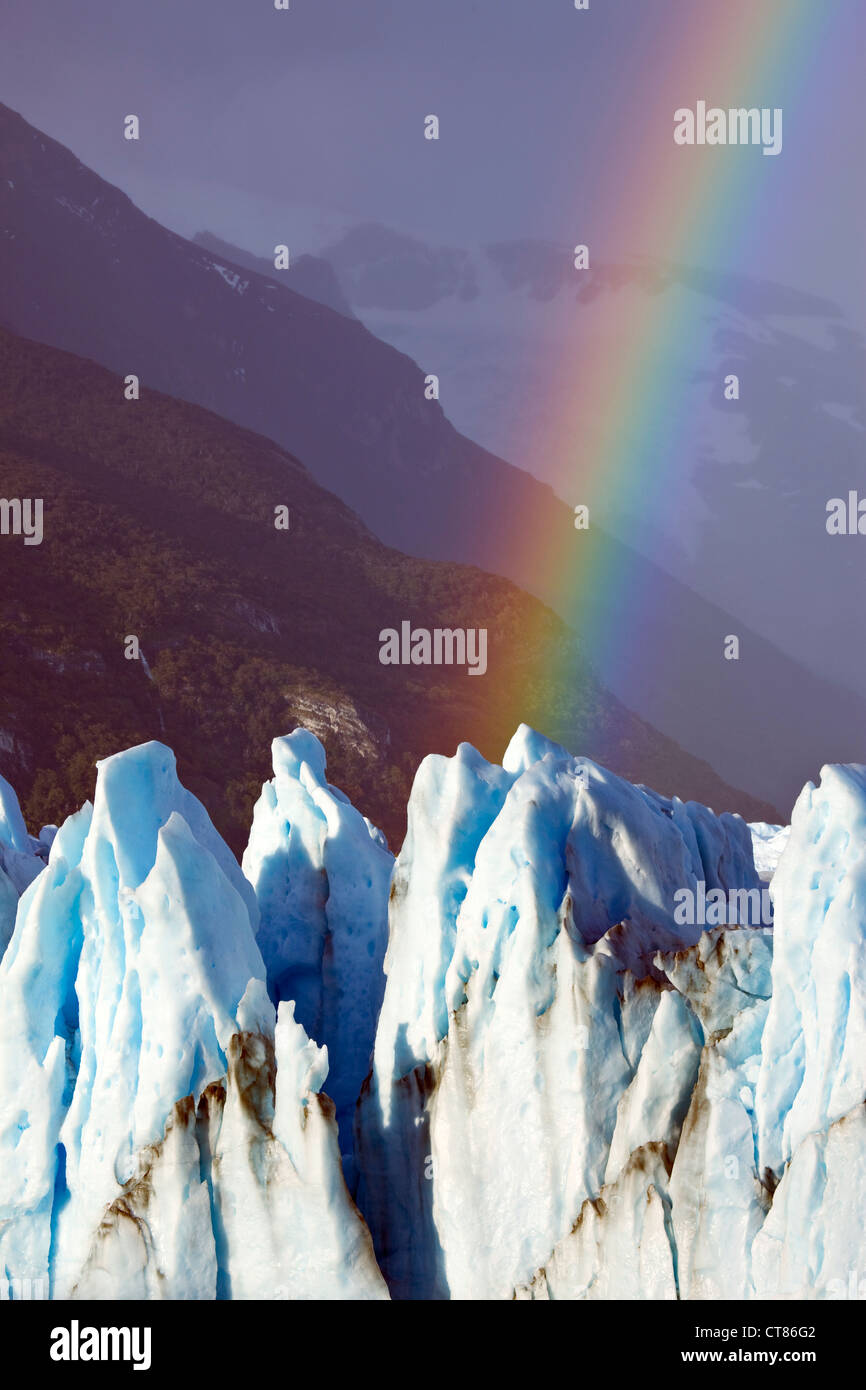 Détail de Glaciar Perito Moreno avec blue ice caverns Banque D'Images