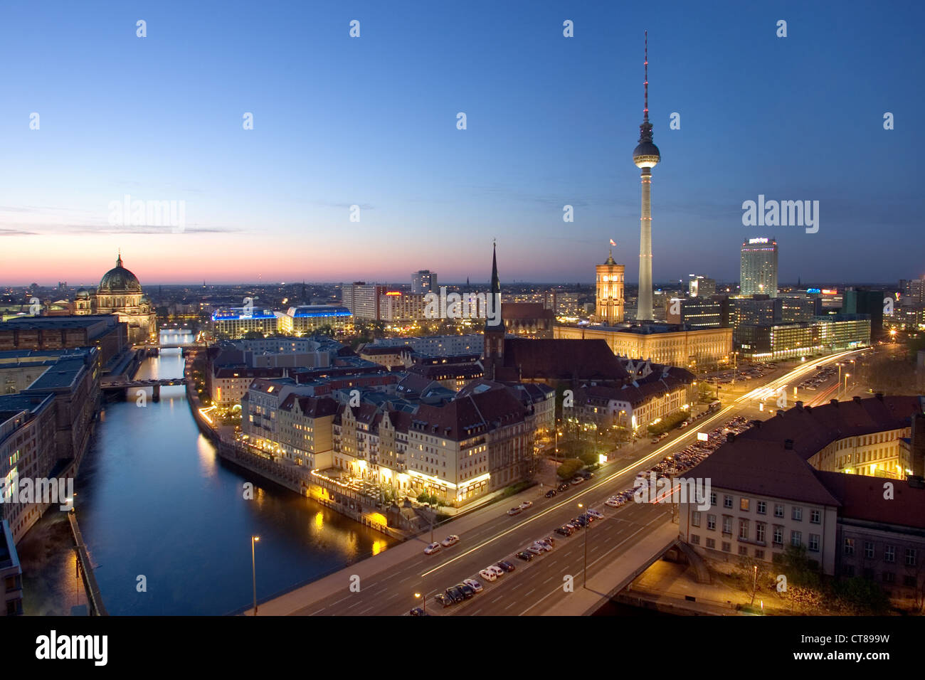 Berlin, ville panorama avec tour de télévision à Berlin Banque D'Images