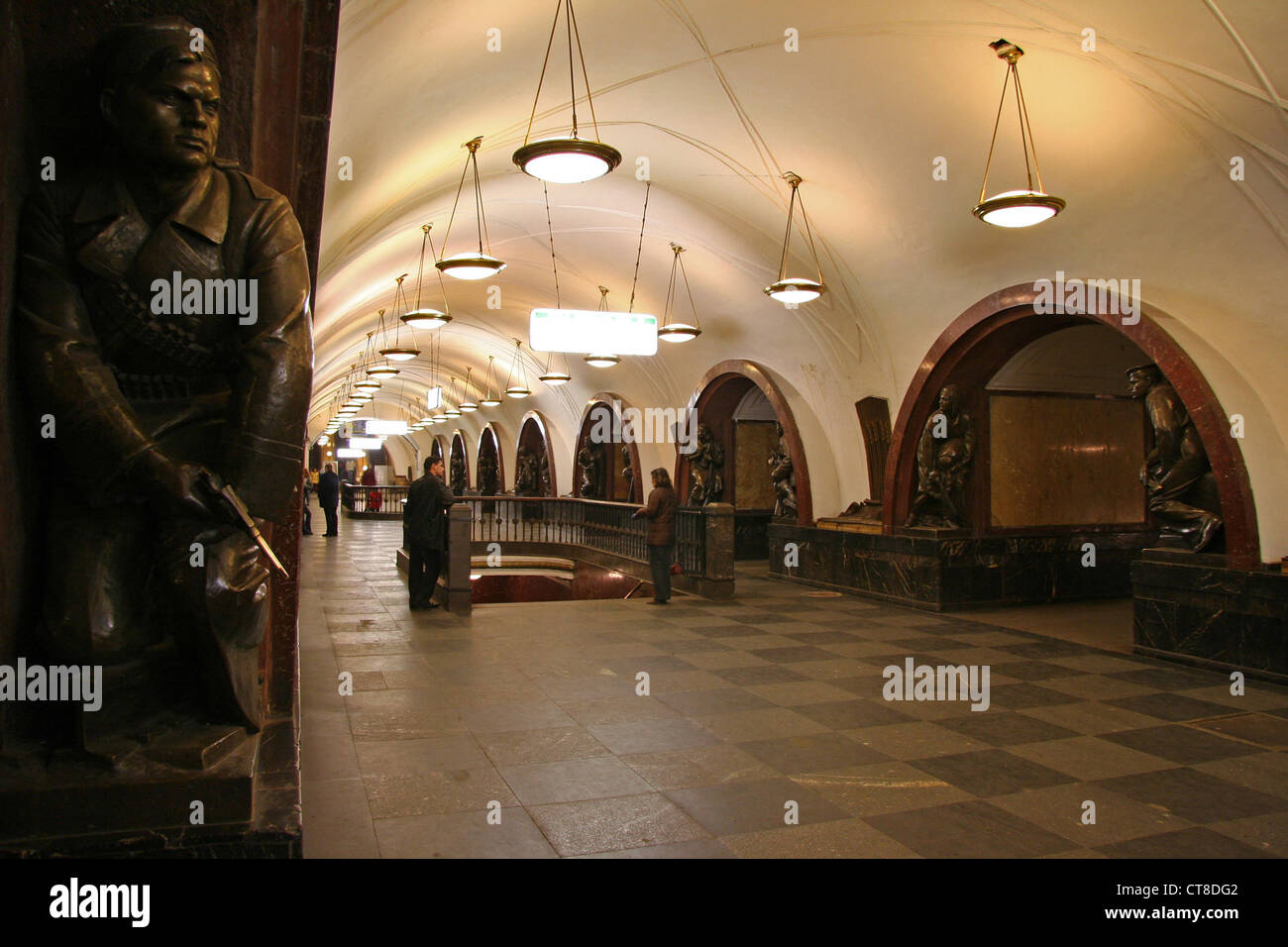 La station de métro de Moscou, Ploschdj Rewoljuzij Banque D'Images