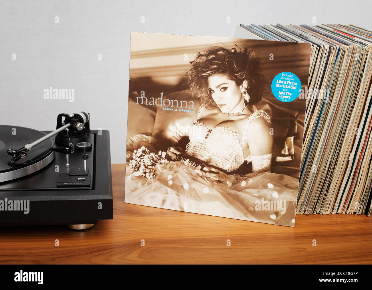 Une Vierge ike est le deuxième album studio de l'artiste américaine Madonna, sorti le 12 novembre 1984 Banque D'Images