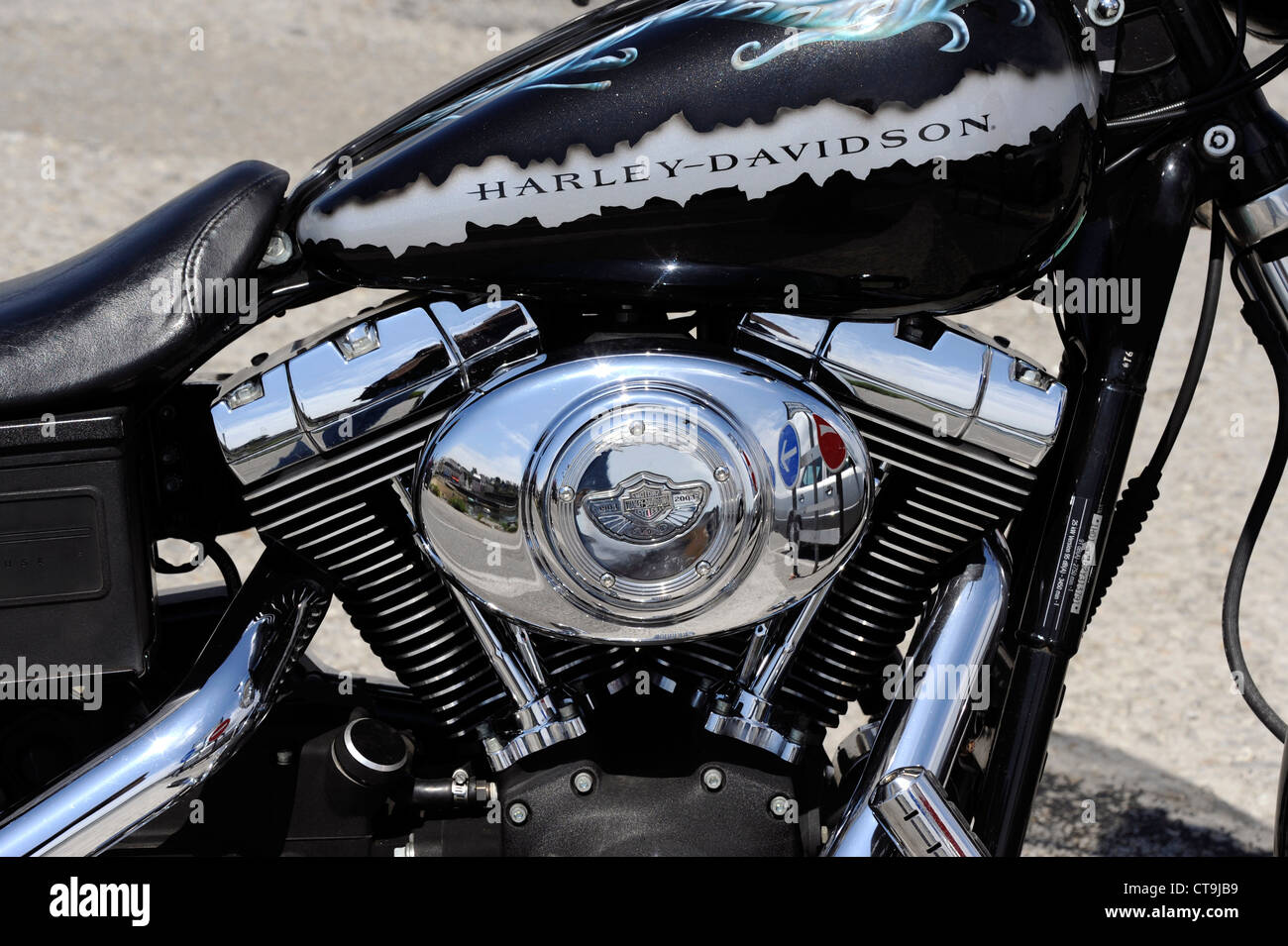 Harley davidson deluxe Banque de photographies et d’images à haute ...