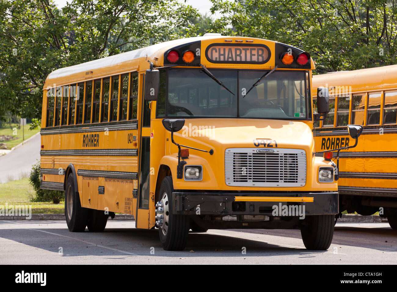 School bus en stationnement Banque D'Images