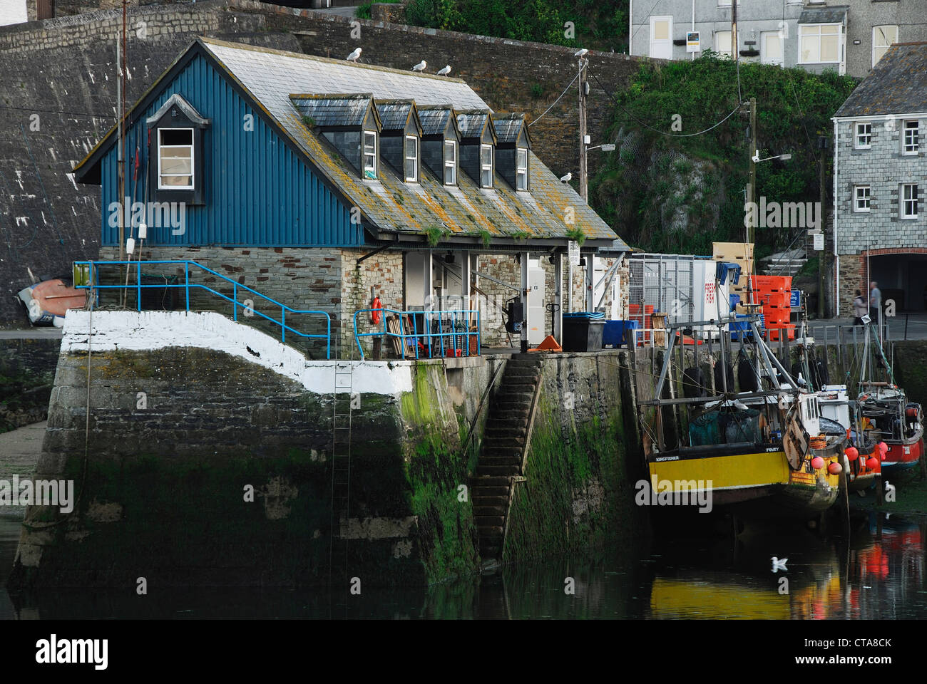 Une vue sur le port de Mevagissey Cornwall UK Banque D'Images