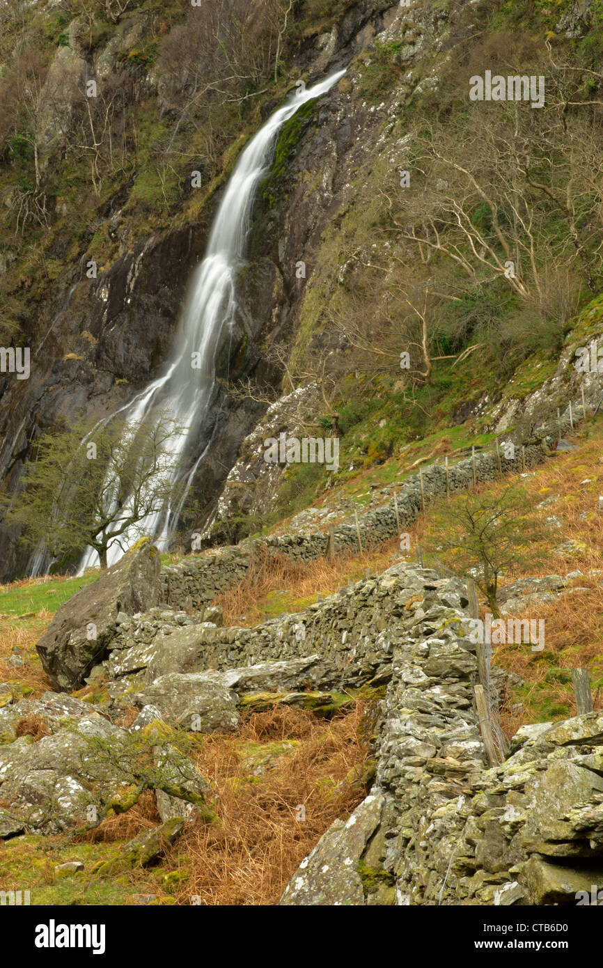 Aber Falls Conway de galles au printemps 2012 Banque D'Images