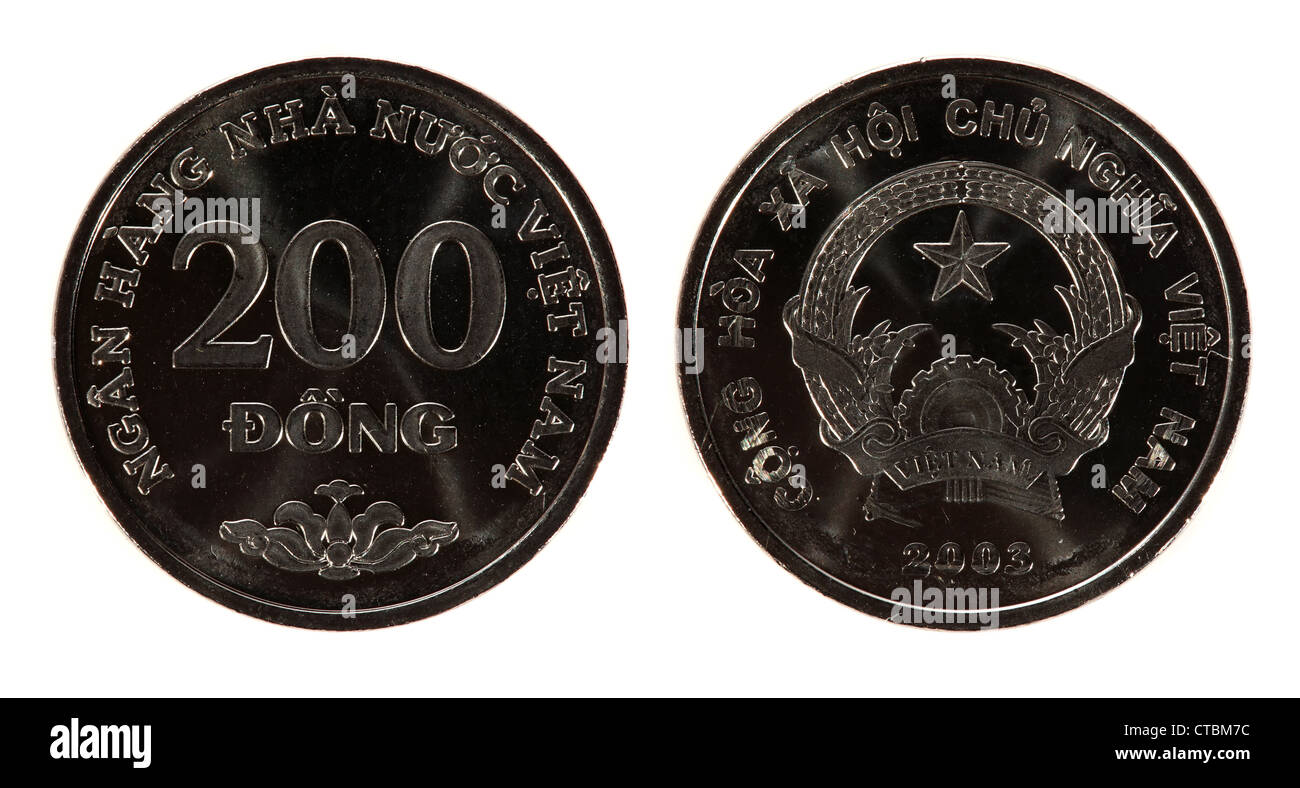 200 dong vietnamiens anciens jetons sur le fond blanc (2003) l'année Banque D'Images