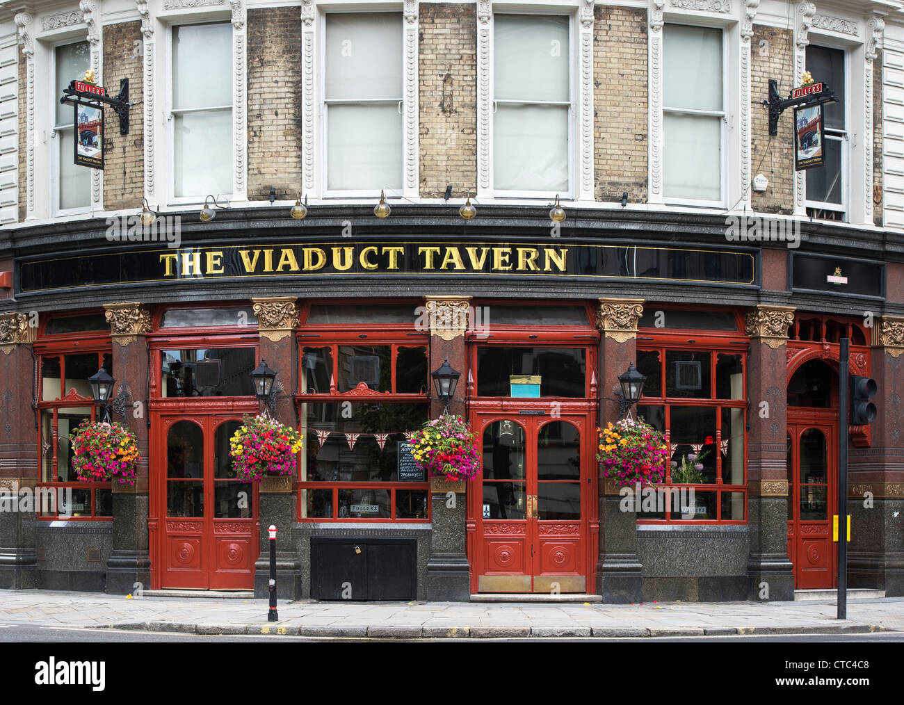 Le Viaduct Tavern. Newgate Street. Londres, Angleterre Banque D'Images