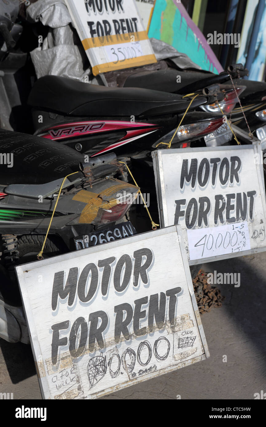 Les motos à louer à Kuta, Bali. Banque D'Images