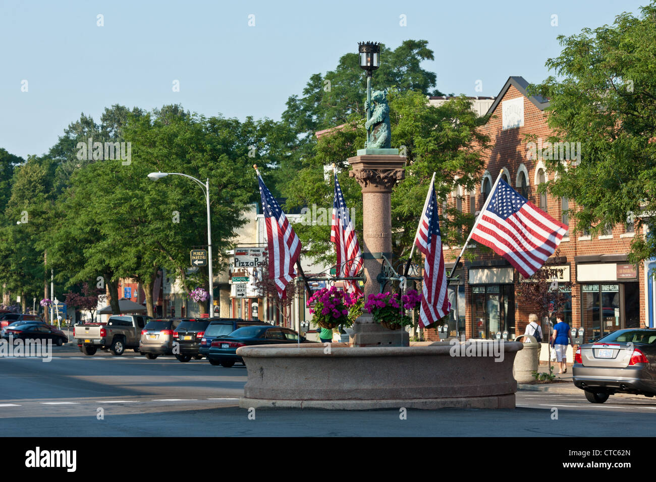 La fontaine de l'ours les ancres du quartier des affaires de Geneseo, New York State Banque D'Images