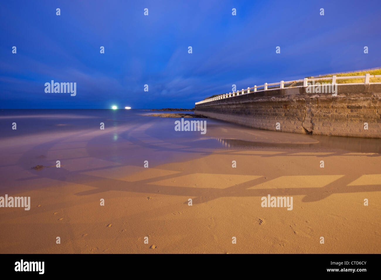 La nuit Lido Tynemouth Banque D'Images