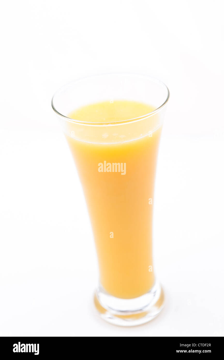 Grand verre de jus d'orange Banque D'Images