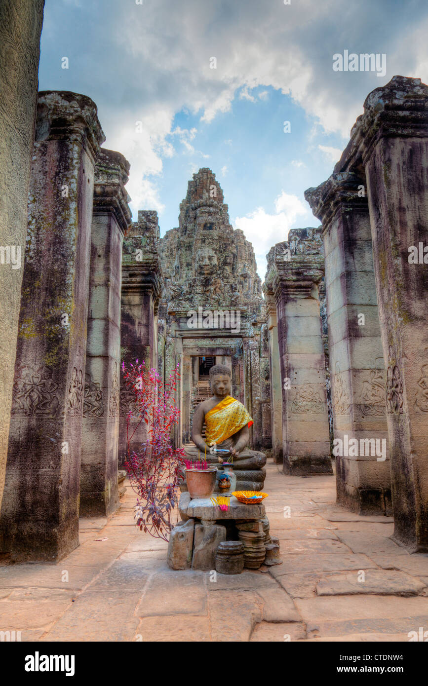 Statue de Bouddha au temple Bayon à Angkor Thom, au Cambodge Banque D'Images