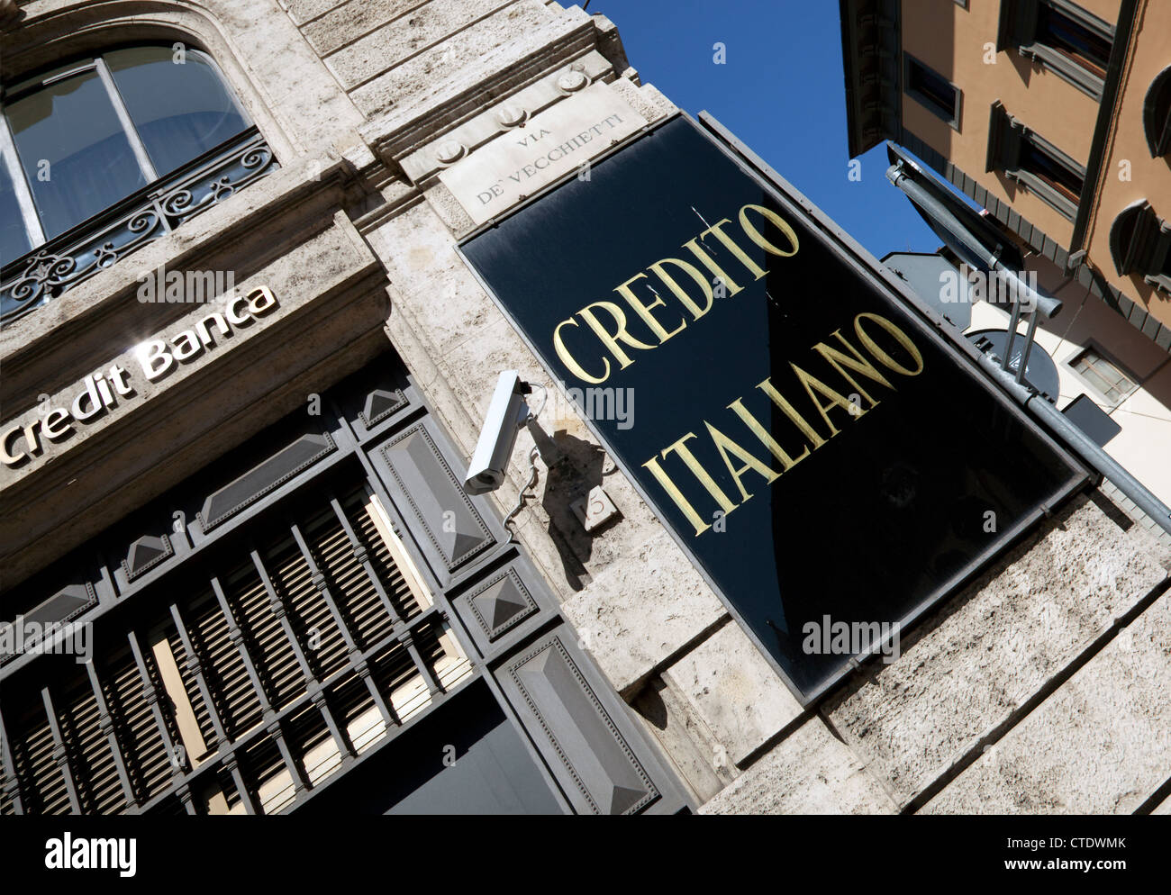 Branche d'UniCredit Banca au centre de Florence, l'une des principales banques italiennes en difficulté Banque D'Images