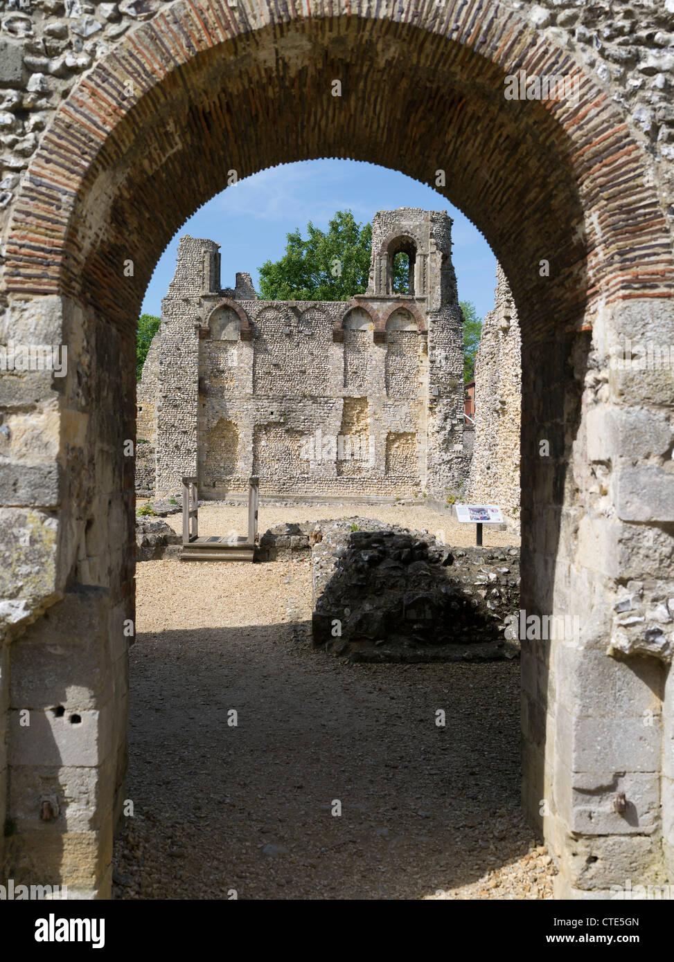 Dh Wolvesey Castle WINCHESTER HAMPSHIRE entrée Archway évêques médiévaux palais ruine british Banque D'Images