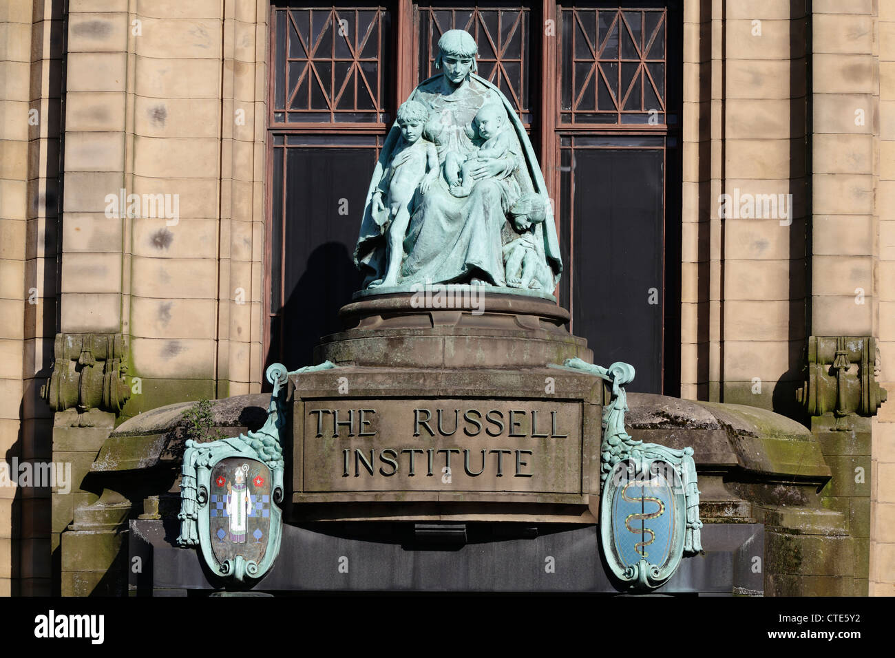 Russell Institute Sculpture, Paisley, Causeyside Street, Paisley, Renfrewshire, Écosse, Royaume-Uni Banque D'Images