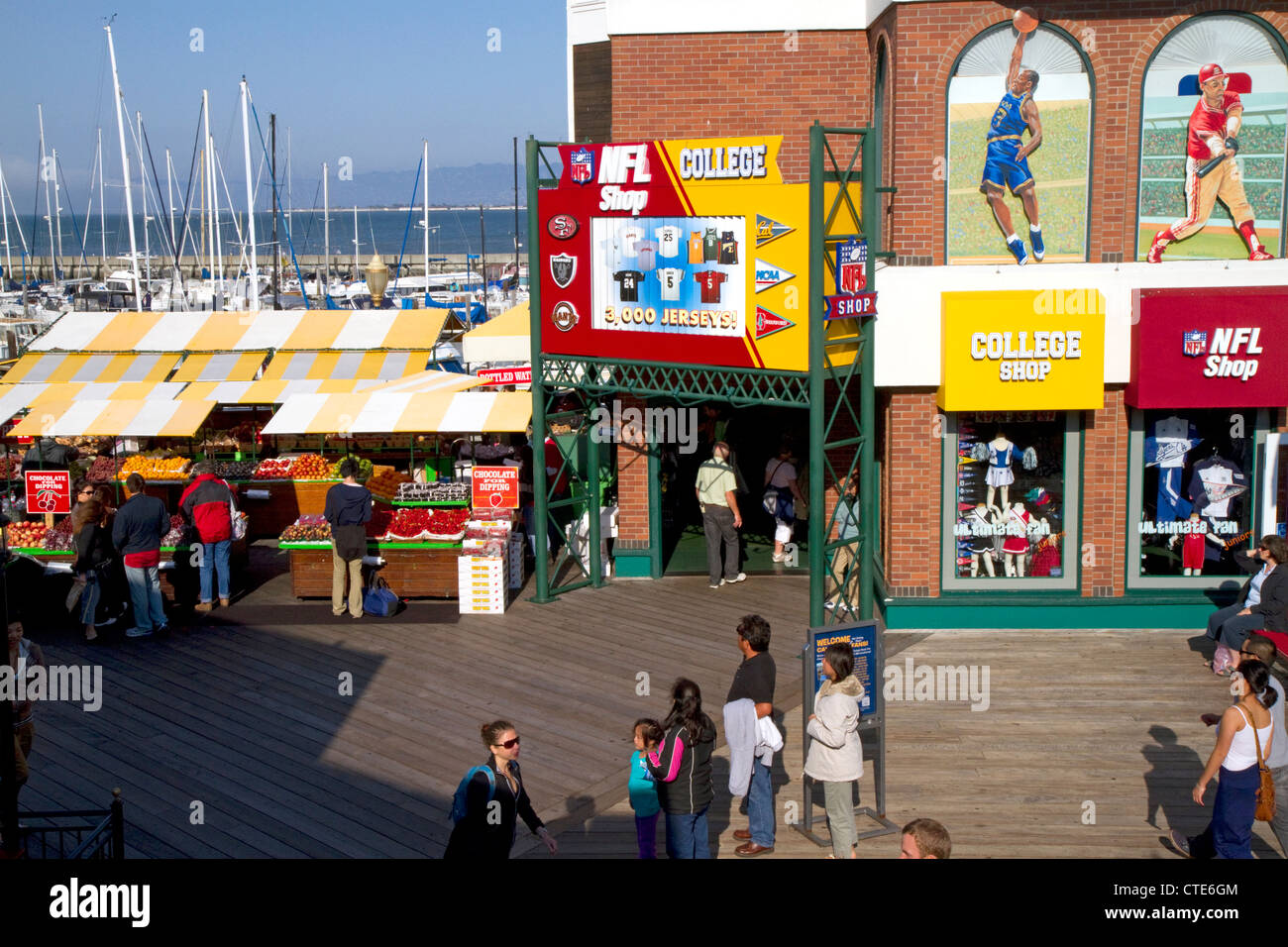 Sur les devantures de Pier 39 à San Francisco, Californie, USA. Banque D'Images