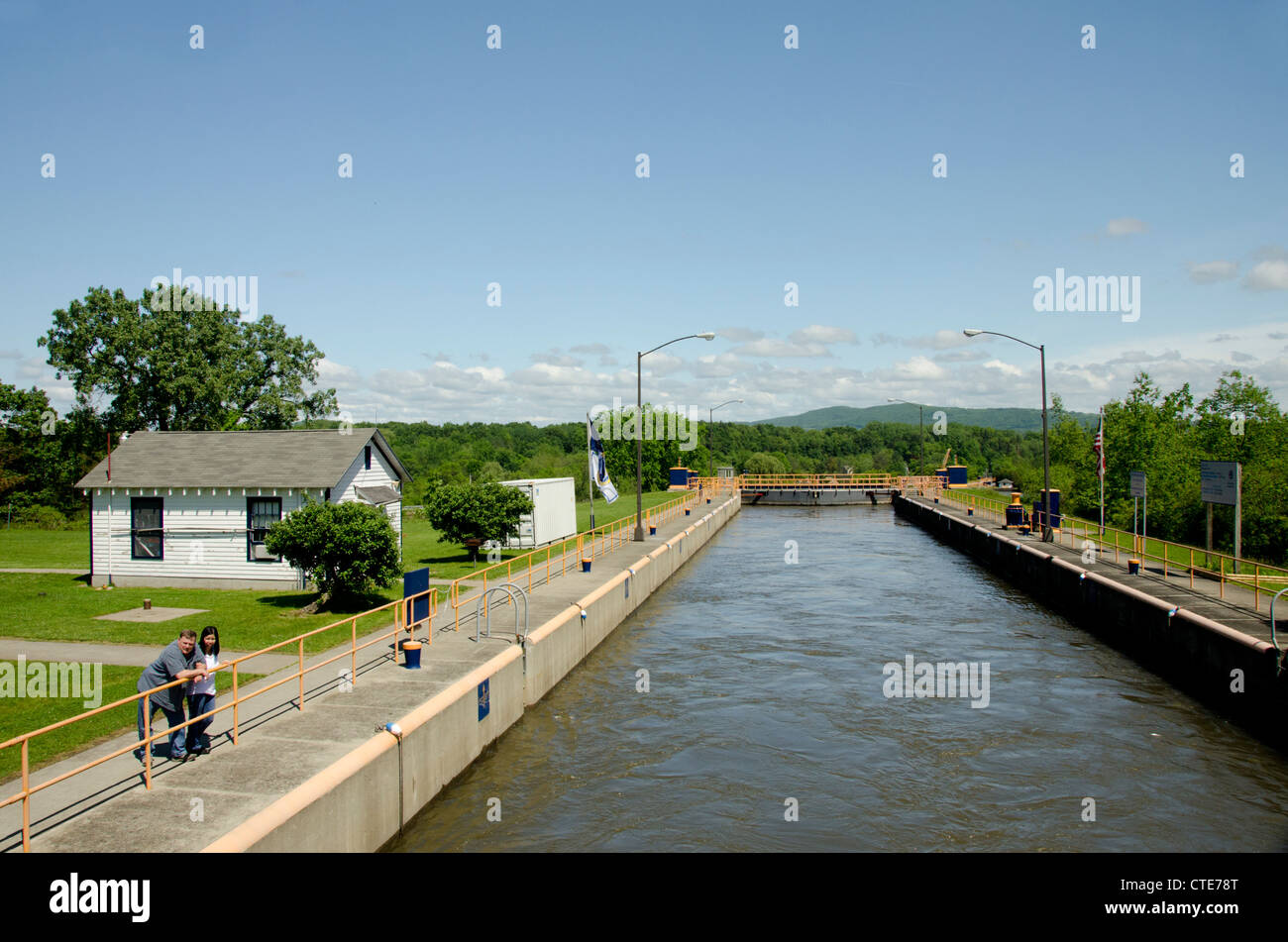 New York, la rivière Mohawk, Erie Canal (le vol de cinq) 5 Serrure à Waterford. Banque D'Images