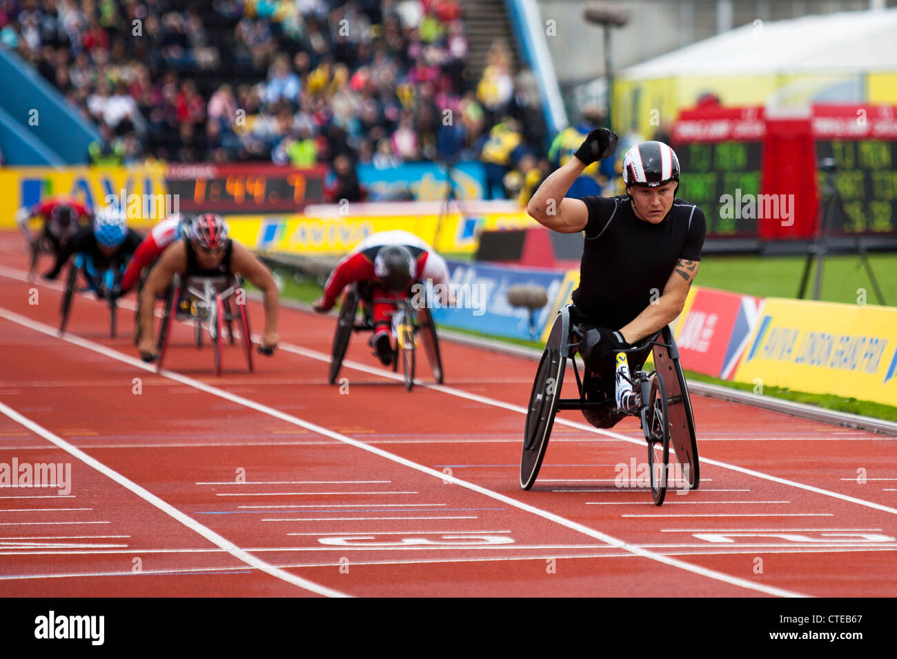 David Weir remportant la mens T53/54 800m, Aviva London Grand Prix, Crystal Palace, London 2012 Banque D'Images