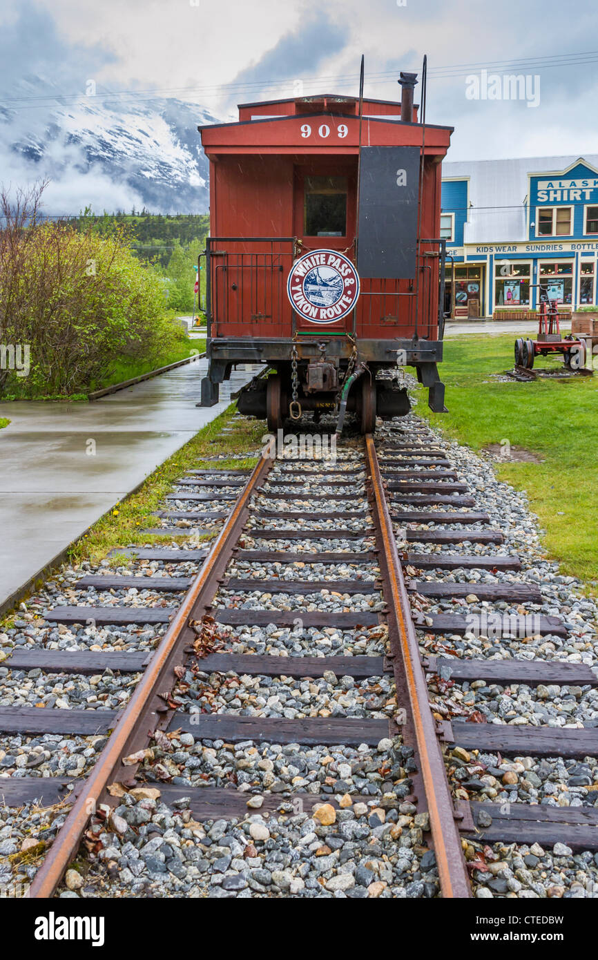 Matériel de chemin de fer ancien au dépôt de la gare ferroviaire White Pass et Yukon route à Skagway, en Alaska. Banque D'Images