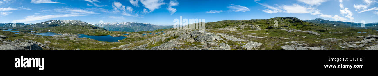 Vue panoramique de l'Hardangervidda, un haut plateau en Norvège Banque D'Images