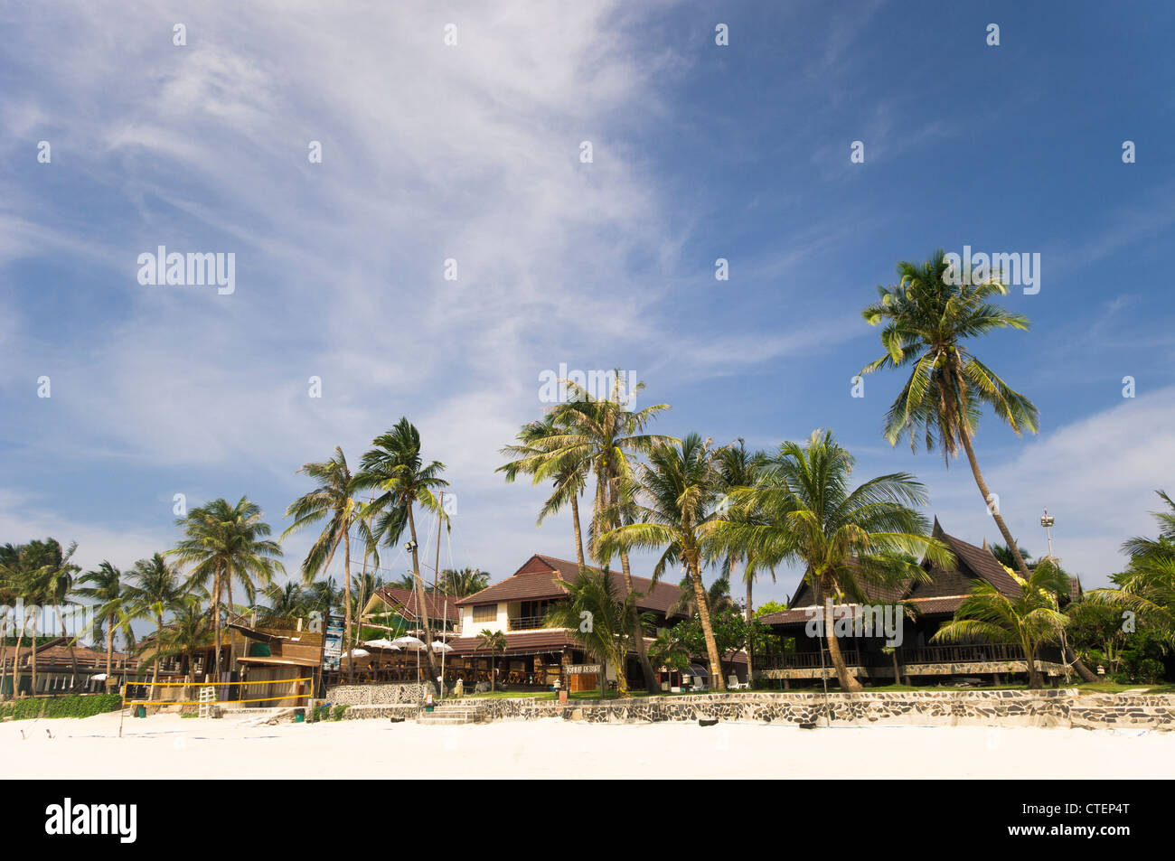 Haad Rin plage de sable blanc de Koh Phangan, Thaïlande de full moon party emplacement. Banque D'Images