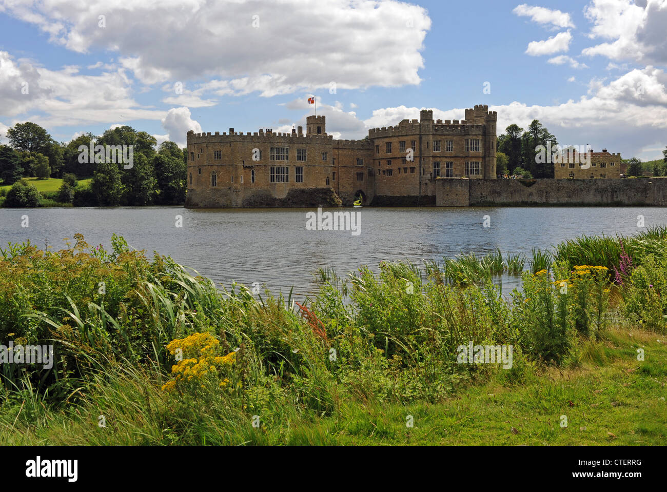 Leeds Castle près de Maidstone dans le Kent UK Banque D'Images