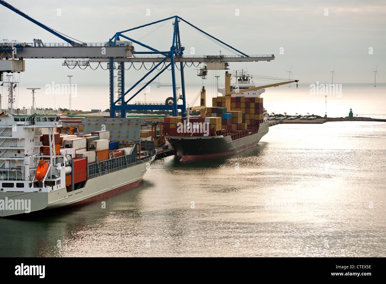 Tôt le matin dans le port de fret de Copenhague Banque D'Images