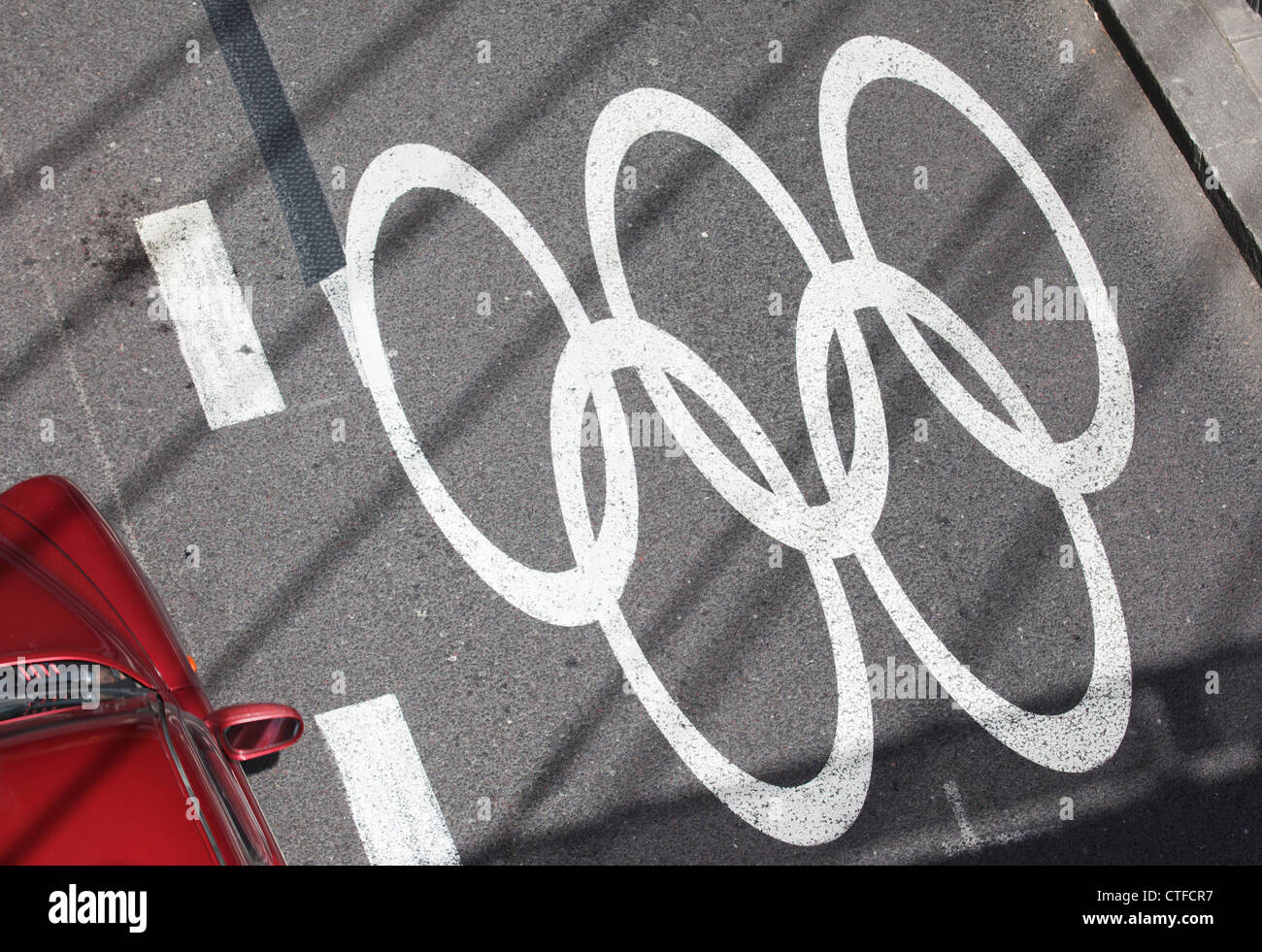 Le réseau olympique et paralympique (ONR) au Victoria Embankment, London en voies Jeux Banque D'Images