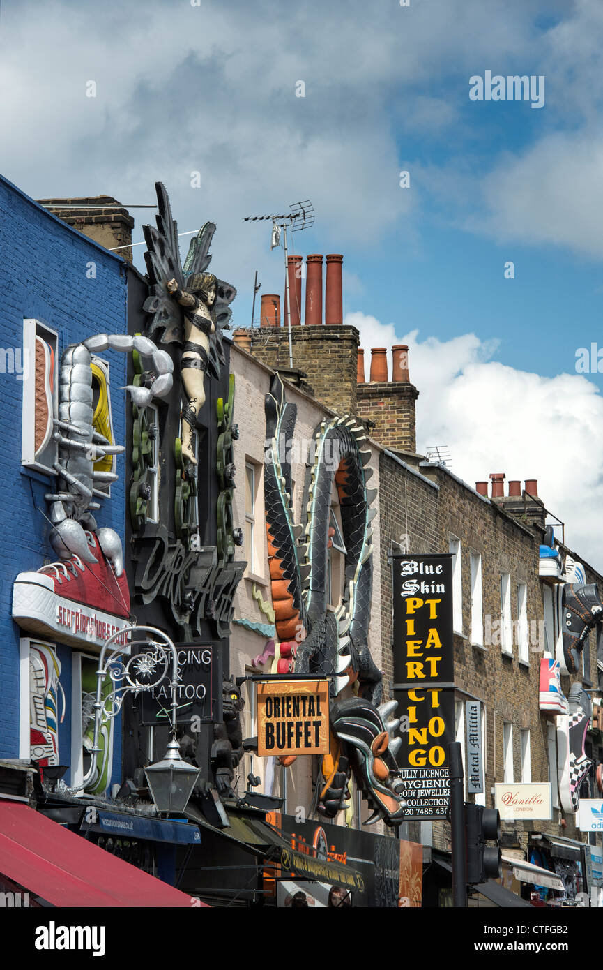 La ville de Camden High Street. Londres Banque D'Images