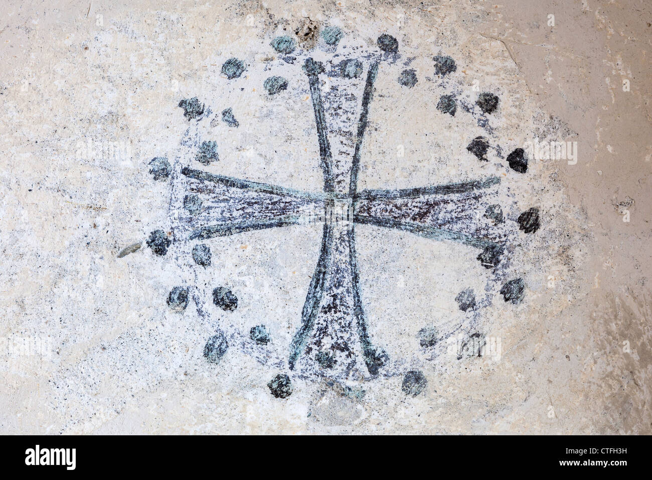 Croix de Malte peintures dans l'église Saint-Nicolas à Matrei, Autriche Banque D'Images