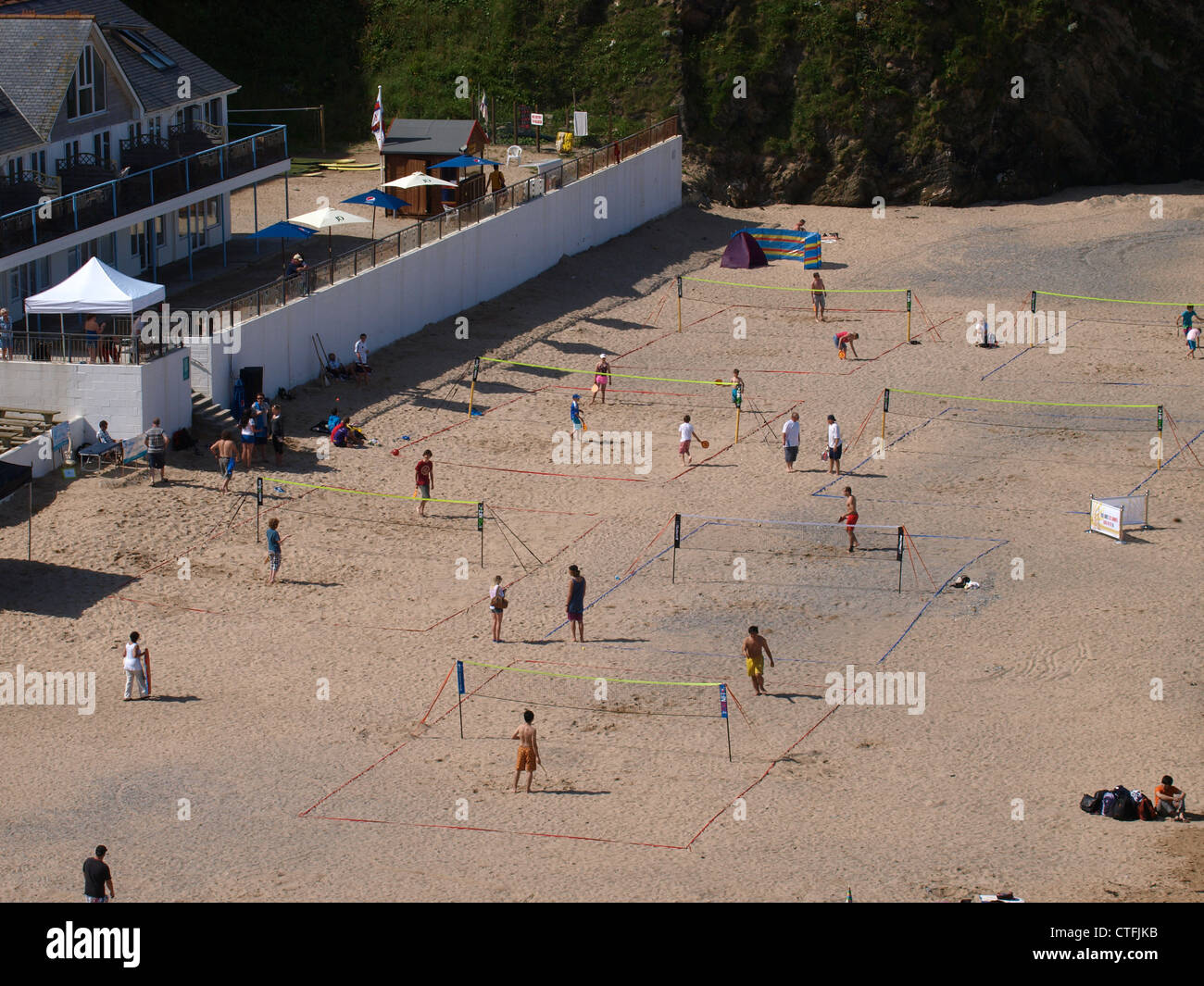 Tournoi de Beach Tennis, Tolcarne Beach, Newquay, Royaume-Uni Banque D'Images